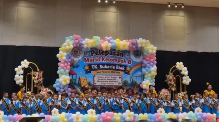 Pelepasan Murid Kelompok B TK Sukaria Biak, Tanamkan Fondasi Karakter Akhlak Mulia