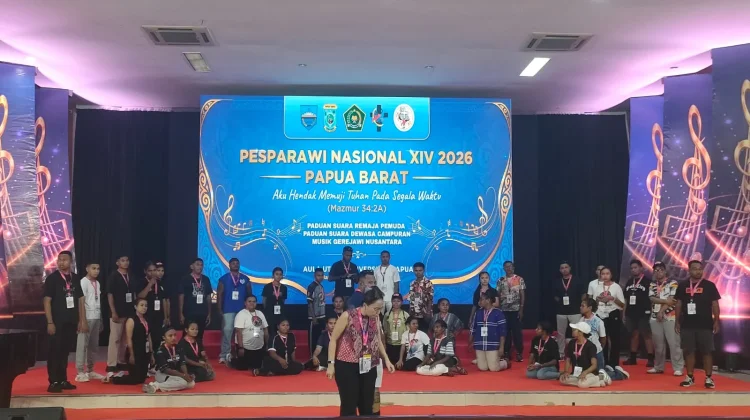 Pesparawi Biak Uji Pentas Persiapan Ikut Lomba
