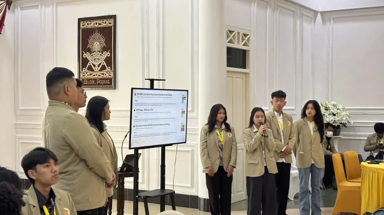 Bupati Biak Numfor Terima 30 Mahasiswa KKN PPM Universitas Gadjah Mada