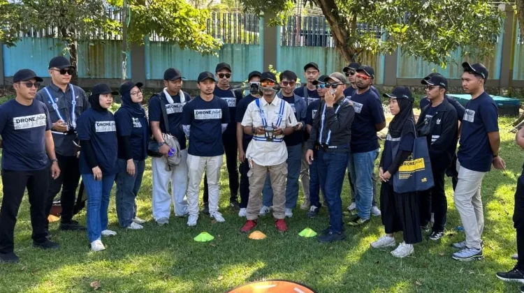 Tingkatkan Keandalan Layanan, Pegawai PLN Pelatihan dan Sertifikasi Pilot Drone