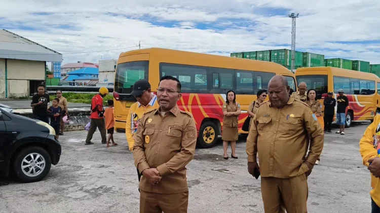 Pemkab Biak Menyambut Hangat Kepulangan Kontingen Pesparawi Biak