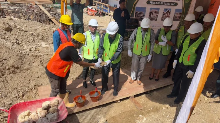 Peletakan Batu Pertama Pembangunan Renovasi Gedung Kantor Pengadilan Agama Biak