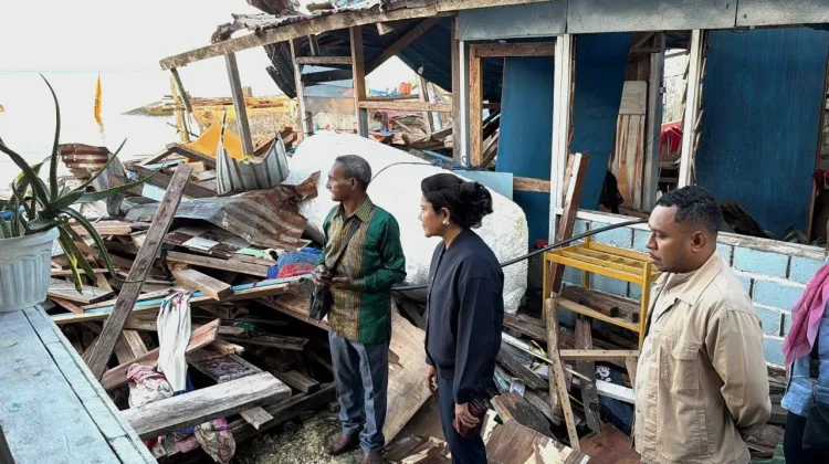 Yanni Kunjungi Lokasi Ledakan Bom, Usulkan Pembersihan Sisa- Amunisi