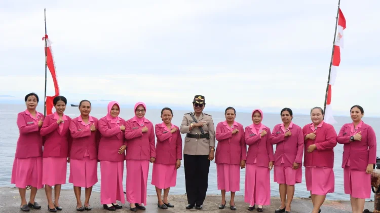 Polres Biak Numfor Gelar Upacara Tabur Bunga di Laut, jelang HUT Bhayangkara Ke-80