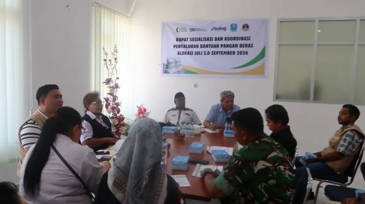 Bulog Biak Pastikan Kualitas Beras Bantuan Pangan sebelum Disalurkan
