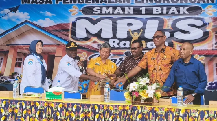 Sebanyak 438 Siswa Baru SMANSA Biak Ikuti MPLS