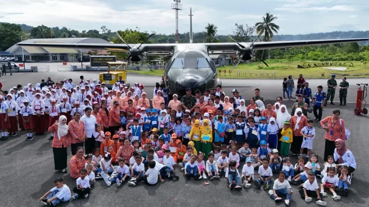 Keren,MPLS Sekolah Angkasa Lanud Manuhua Biak Tampilkan Edukasi Kedirgantaraan