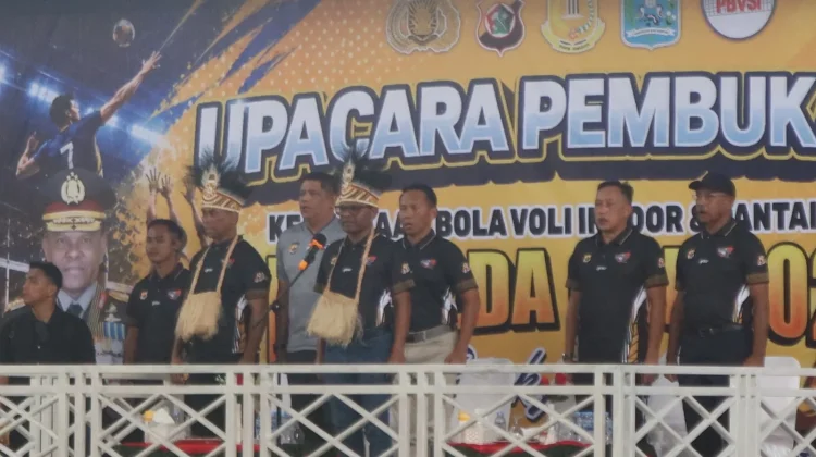 Kapolda Papua Membuka Kejuaraan Voli Indor dan Pasir U-19 Kapolda Cup 2026 di Biak