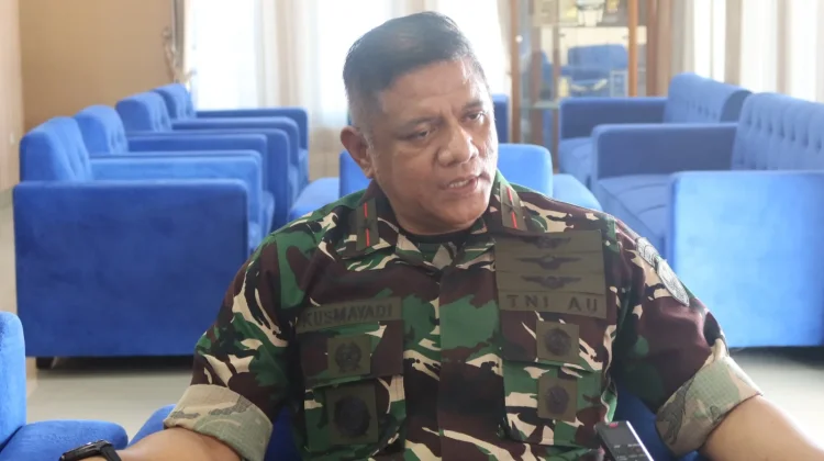 Lanud Manuhua Biak Fasilitasi Kepulangan 30 Mahasiswa KKN PPM UGM