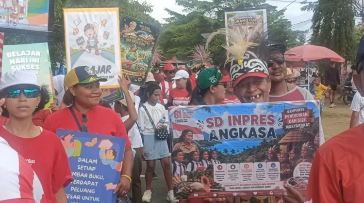 Yayasan Rumsram Kampanye Pendidikan Melalui Karnaval Budaya HUT RI Ke-81 di Biak