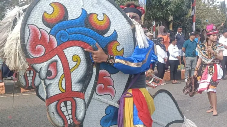 Kekayaan Budaya Jawa Timur Meriahkan Karnaval Budaya Nusantara di Biak Numfor