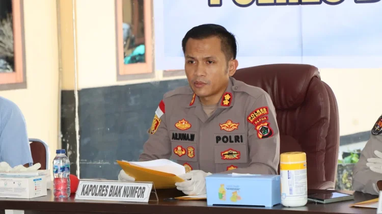 Ungkap Peredaran Narkoba di Pelabuhan Laut, Polres Biak Amankan 1 Kg Lebih Ganja