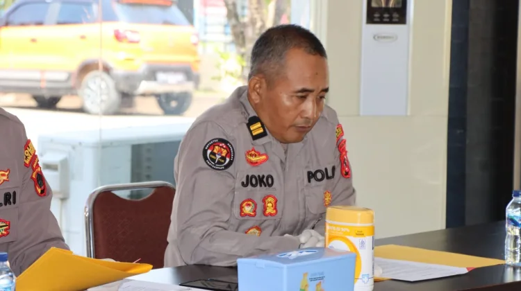 Ungkap Peredaran Narkoba di Pelabuhan Laut, Polres Biak Amankan 1 Kg Lebih Ganja