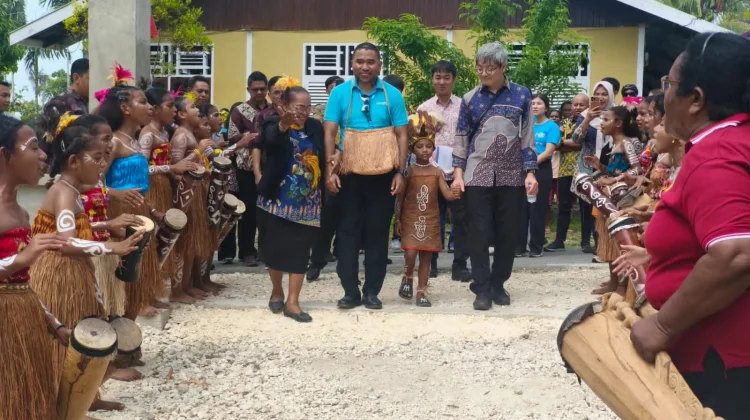 Delegasi Jepang, JICA dan UNICEF Pantau Program Pendidikan, Gizi dan MBG di Biak