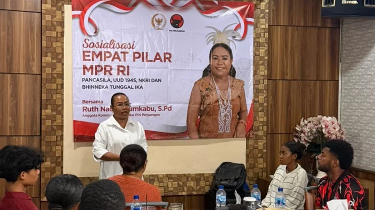 Ruth Rumkabu Ajak Mahasiswa di Biak Numfor, Amalkan Pancasila di Ruang Digital