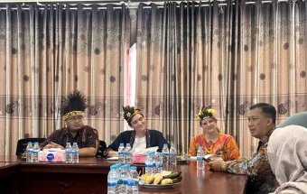 Kunjungan Minister Counsellor Kedubes Australia Kunjungi IISIP Yapis Biak