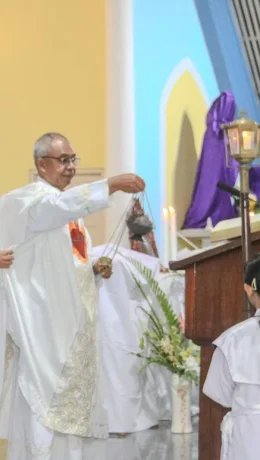 Umat Katolik di Biak Peringati Hari Tri Hari Suci