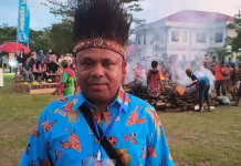 Ritual Berjalan Diatas Batu Membara Hanya Ada di-Biak