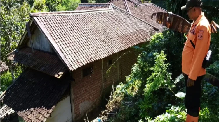 Hujan Deras Mengguyur Kabupaten Sukabumi, BPBD Catat 6 Kejadian Bencana