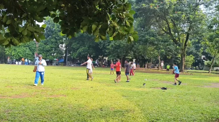 Taman Heulang Ramai Dikunjungi Warga saat Akhir Pekan