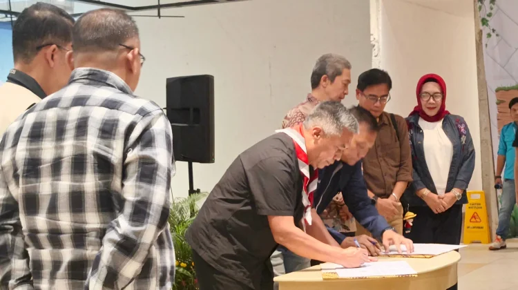 Disdukcapil Kota Bogor Bagikan 544 KIA dan Resmikan Saka Adminduk