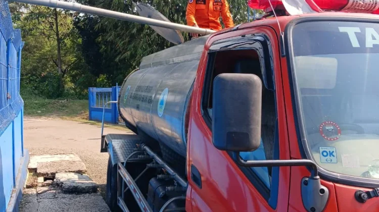 BPBD Kabupaten Bogor Distribusikan Air Bersih akibat Kemarau