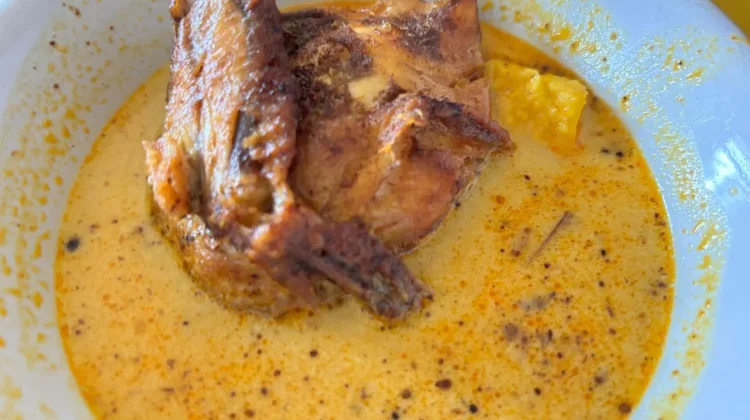 Lapar Tengah Malam? Ada Ayam dan Kari Pedas 24 Jam di Bogor