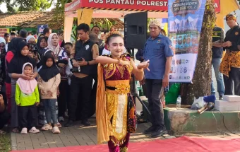 Penampilan Tari Karaton Mandala Agung Meriah di Festival Ekraf Situ Gede Vol.2