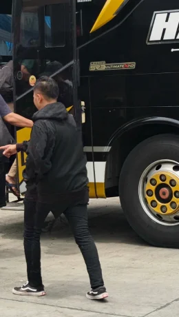 Aktivitas Penumpang di Terminal Bubulak saat Arus Balik 2026 Mulai Ramai