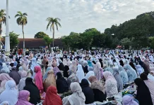 Jemaah Muhammadiyah Padati Lapangan Sempur untuk Salat Idulfitri 1447 H