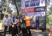 Momen Wamen PU Meresmikan Alat Deteksi Dini Banjir di Bojongkulur Bogor