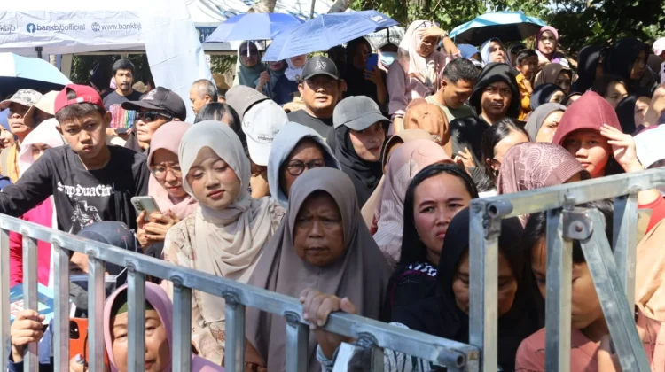 Meriahkan HUT ke 528 Kuningan, Bupati dan Pejabat kenakan Pakaian Kerajaan