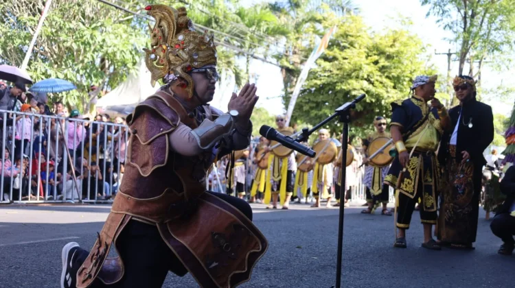 Meriahkan HUT ke 528 Kuningan, Bupati dan Pejabat kenakan Pakaian Kerajaan