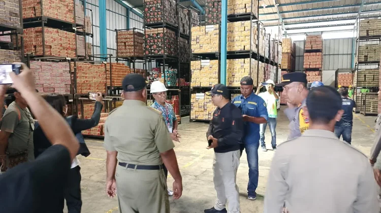 Sidak Gudang Dolog, Stok Sembako di Ende Dipastikan Aman