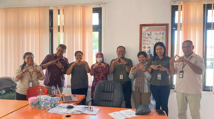 Sebanyak 36 KPM Ende Tengah Terima Bantuan PKH Triwulan I 2026 di Kantor Pos Ende