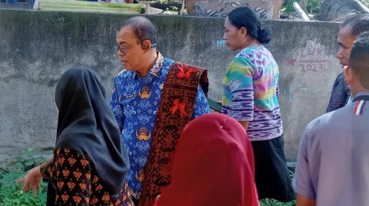 Bupati Ende Tinjau Pelaksanaan TKA SD