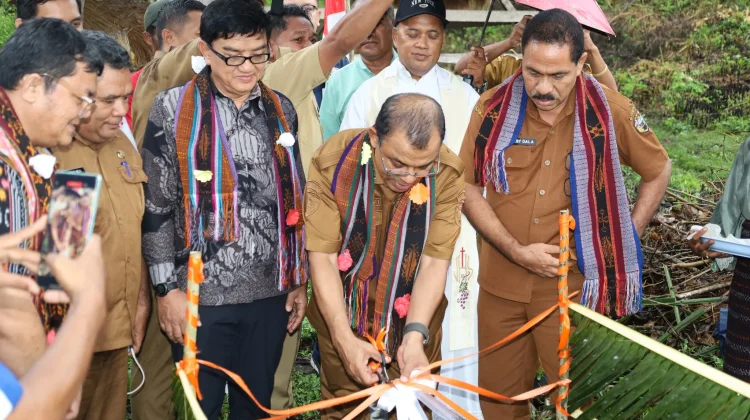 Kolaborasi Bangun SPAM di Kecamatan Wewaria