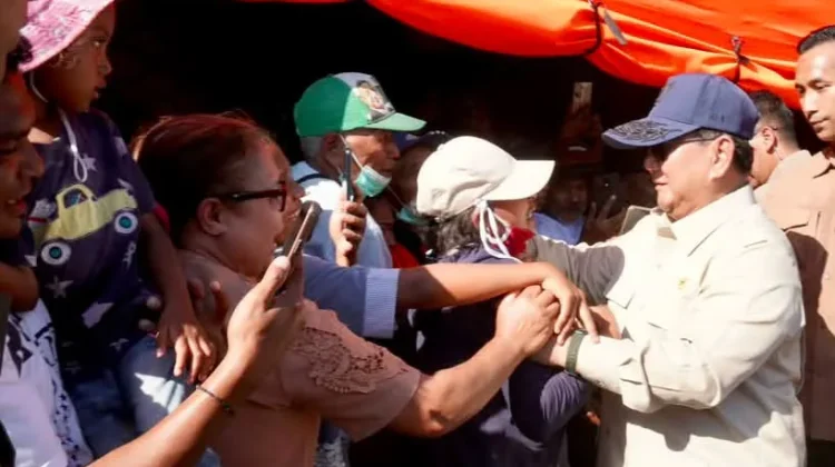 Presiden Prabowo Tinjau Korban Gempa di NTT