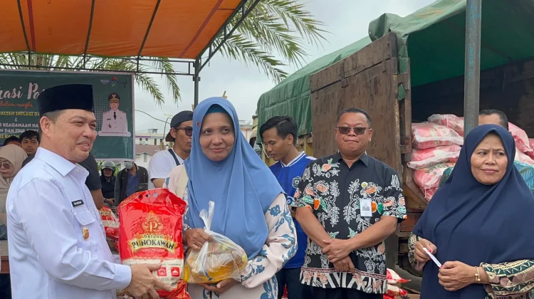 Antusias Warga Sanggau Serbu Pasar Murah Pemprov