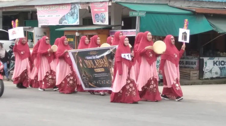 Pawai Takbir Meriahkan Iduladha di Sanggau