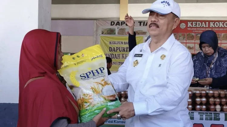Gerakan Pangan Murah di Sanggau Tekan Inflasi Daerah
