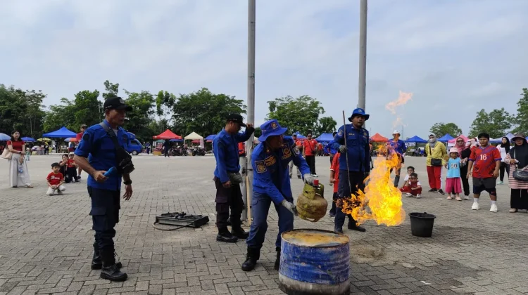 Warga Antusias Ikuti Simulasi Penanganan Kebocoran Gas LPG