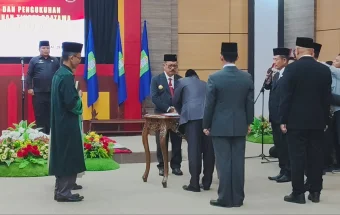 Bupati Ontot Lantik-Kukuhkan Tiga Pejabat Eselon II