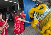 Atraksi Barongsai Warnai Perayaan Imlek di Sanggau