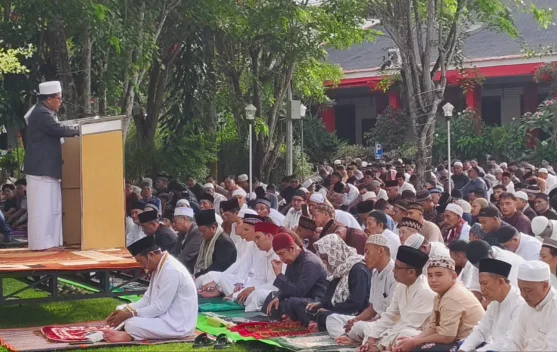 Ribuan Umat Muslim Sanggau Laksanakan Salat Ied