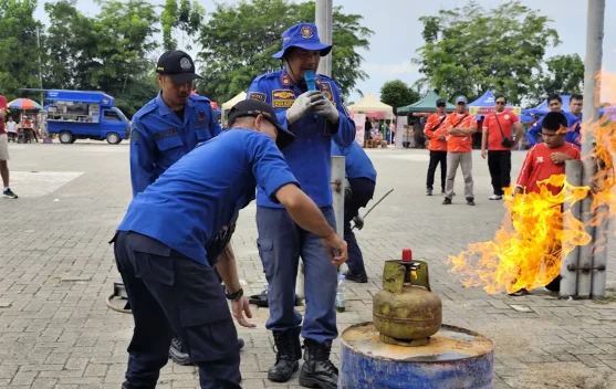 Warga Antusias Ikuti Simulasi Penanganan Kebocoran Gas LPG