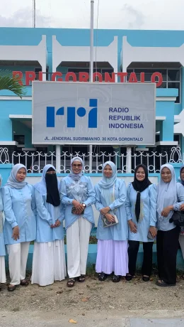 Dharma Wanita LPP RRI Gorontalo Berbagi Takjil  Ramadan