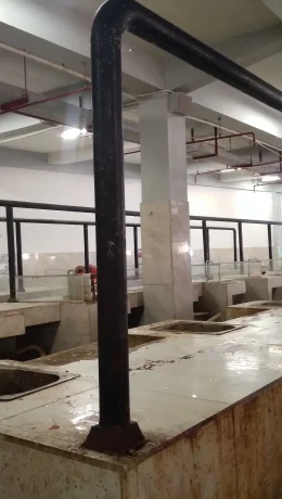 Sepi, Pedagang Pasar Sentral Menanti Pengunjung