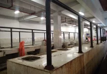 Sepi, Pedagang Pasar Sentral Menanti Pengunjung