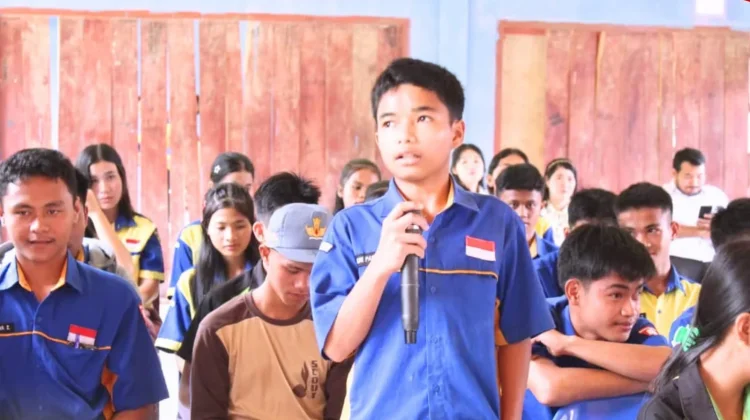 Sosialisasi Pendidikan Pemilih Pemula ke SMK Negeri 1 Gunungsitoli Alo’oa